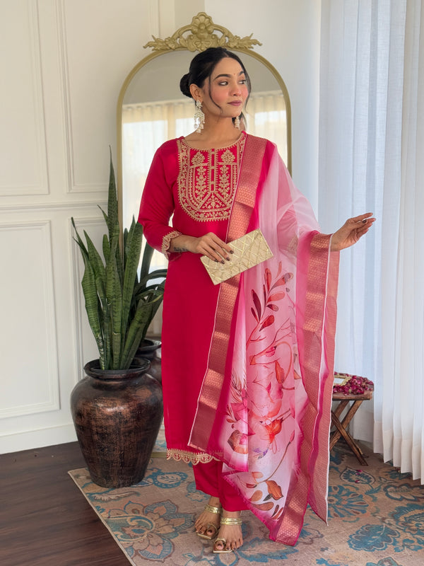 Beautiful Rani Color Viscose Rayon Fabric Kurtis Pant Set
