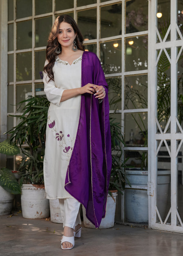 Beautiful Off White Viscose Rayon Fabric Kurtis Pant Set